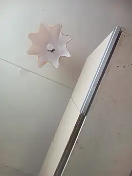 Lauren Amabel online show from April 16, 9:54 am