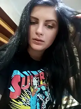 Lauren Amabel online show from December 3, 1:32 pm