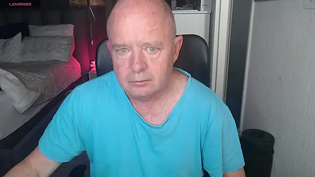 boeslaboes1 online show from December 23, 2:22 am