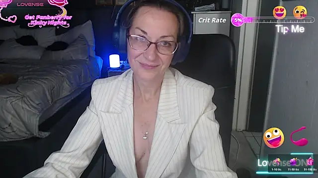 Snapshot of boeslaboes1 chatting on November 17, 5:28 pm boeslaboes1 online show from November 17, 5:28 pm