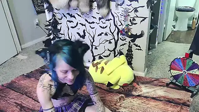 trashbrat online show from November 8, 1:53 am