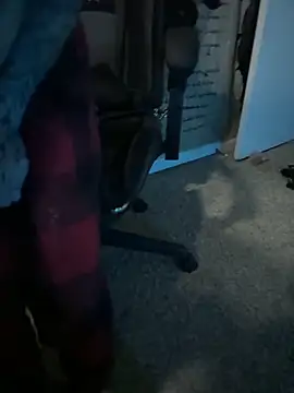 trashbrat online show from November 17, 9:57 am