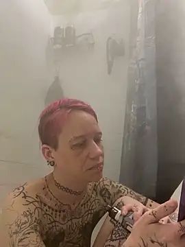 trashbrat online show from April 5, 5:03 am