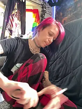 trashbrat online show from May 24, 9:36 pm