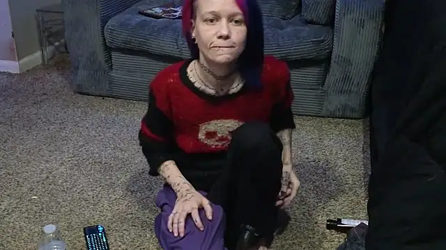 trashbrat online show from March 24, 11:21 am