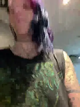 Snapshot of trashbrat chatting on July 12, 3:13 pm trashbrat online show from July 12, 3:13 pm
