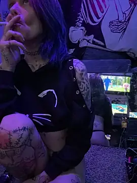 trashbrat online show from June 4, 7:24 am
