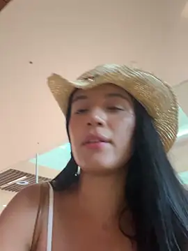 Siempre-locos69 online show from February 26, 8:31 pm