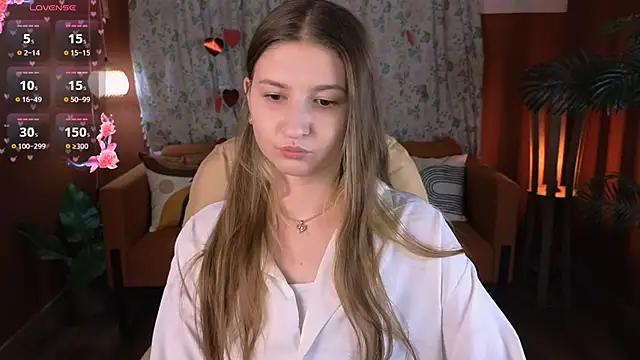 Snapshot of Katty_Bacchus chatting on February 17, 2:17 pm Katty Bacchus online show from February 17, 2:17 pm