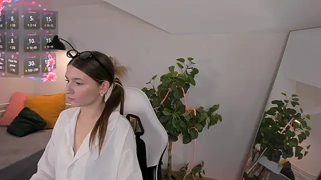 Snapshot of Katty_Bacchus chatting on February 5, 12:38 pm Katty Bacchus online show from February 5, 12:38 pm