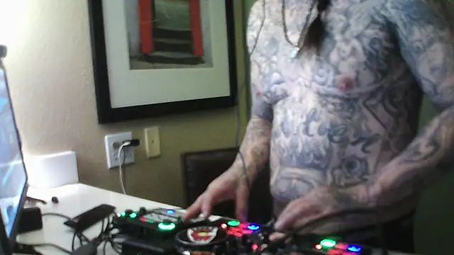 justthetip4209 online show from March 12, 9:12 am