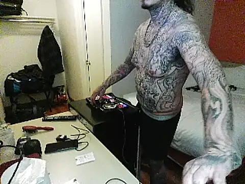 justthetip4209 online show from February 19, 3:06 am