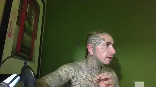 justthetip4209 online show from March 18, 2:40 am