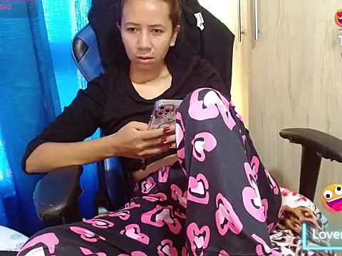 Danielagomez33 online show from February 8, 1:42 pm