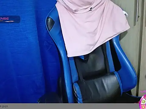 Danielagomez33 online show from March 28, 12:44 am