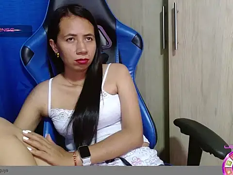 Danielagomez33 online show from March 20, 1:06 am