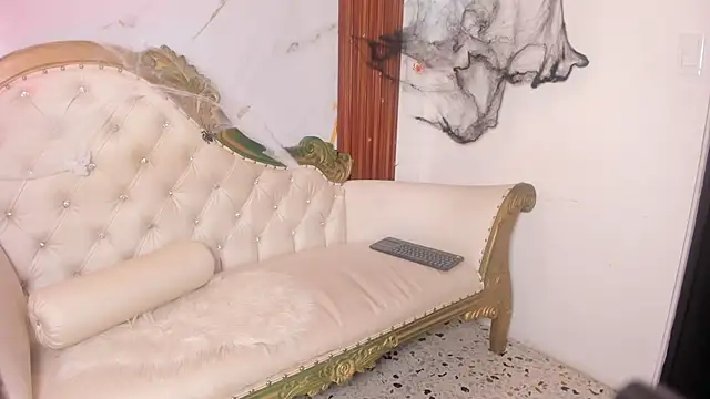 Charlot Vega  online show from October 31, 10:56 am