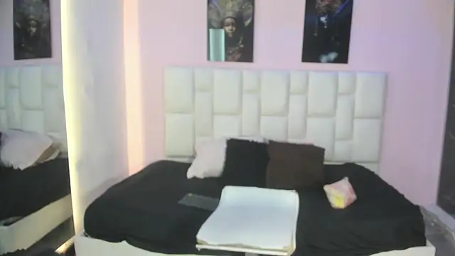 Charlot Vega  online show from November 25, 6:30 pm