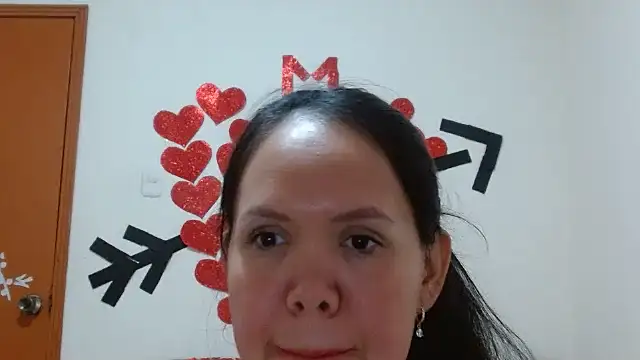 Snapshot of marilynbeautifullyhairy chatting on February 20, 11:21 pm marilynbeautifullyhairy online show from February 20, 11:21 pm