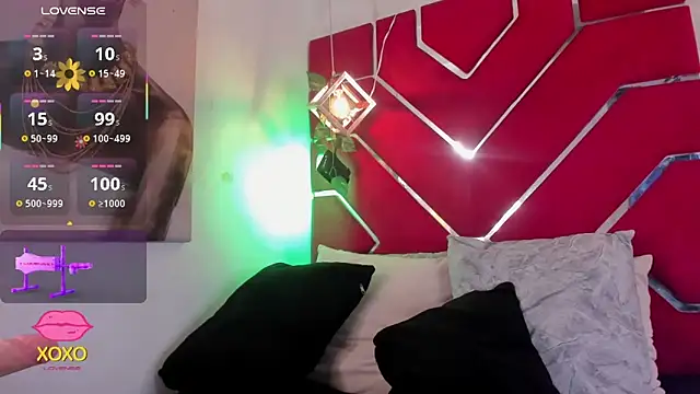 VeronicaOlson  online show from October 12, 3:30 am