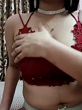 Snapshot of karishma_kappur chatting on February 16, 8:33 pm karishma kappur online show from February 16, 8:33 pm