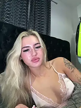 PrettyPrincess69x online show from January 22, 8:18 am