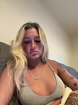 PrettyPrincess69x online show from March 21, 12:40 am