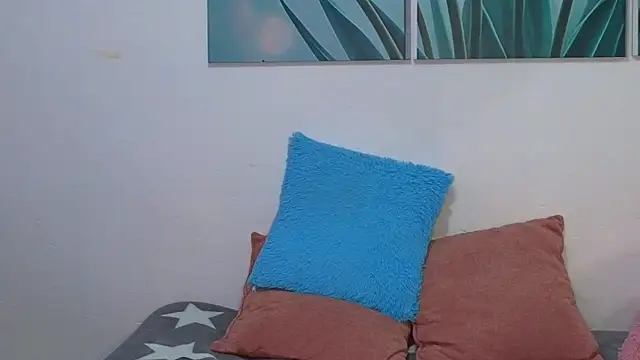 Ana and Leo online show from April 2, 2:13 pm