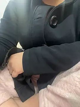 Red-Magic-25 online show from January 13, 6:39 am