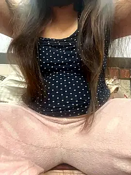 Red-Magic-25 online show from January 17, 8:18 am