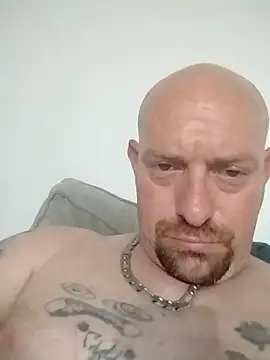 jayjay198080 online show from February 6, 2:15 pm