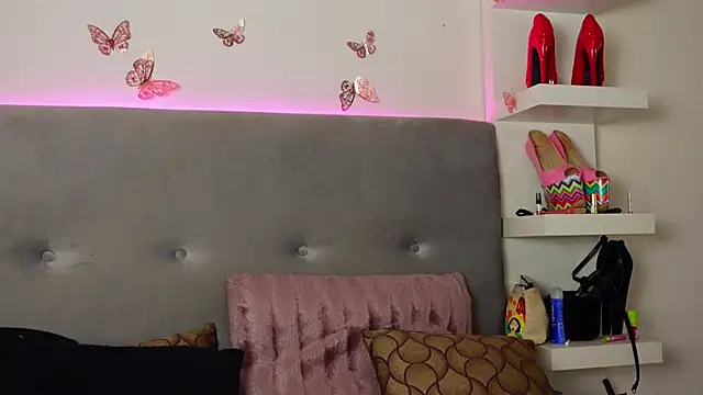 TanyaKros online show from November 25, 5:52 am