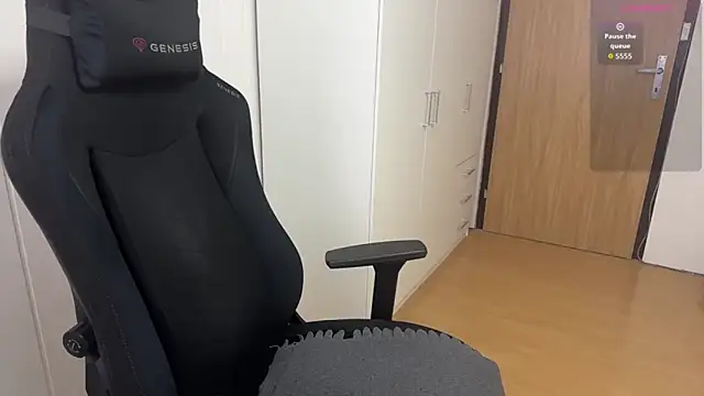 wannaseeyoursmile online show from March 13, 11:37 am