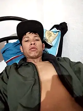 Snapshot of Javierjvl chatting on February 1, 1:15 am Javierjvl online show from February 1, 1:15 am