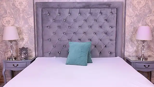 Snapshot of LexiRiley chatting on January 15, 6:17 am LexiRiley online show from January 15, 6:17 am