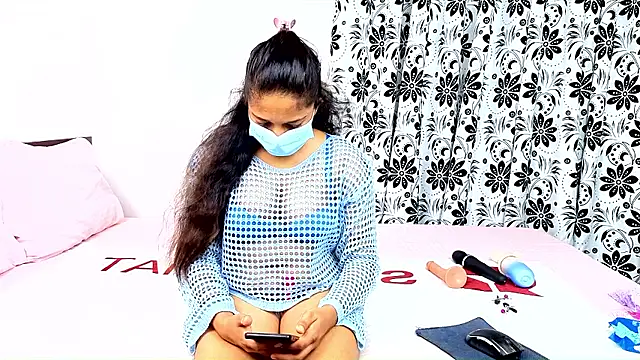 Tatoo girl online show from July 2, 3:07 am