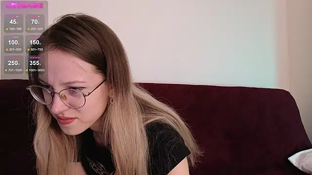 Snapshot of MaryBliss chatting on September 27, 1:34 am MaryBliss online show from September 27, 1:34 am