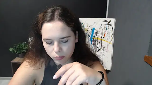 mini girly online show from September 25, 12:33 pm