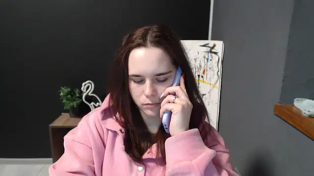 mini girly online show from February 18, 4:25 pm