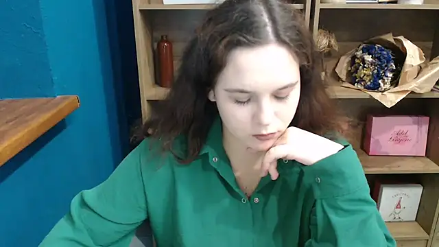 mini girly online show from October 14, 1:01 pm