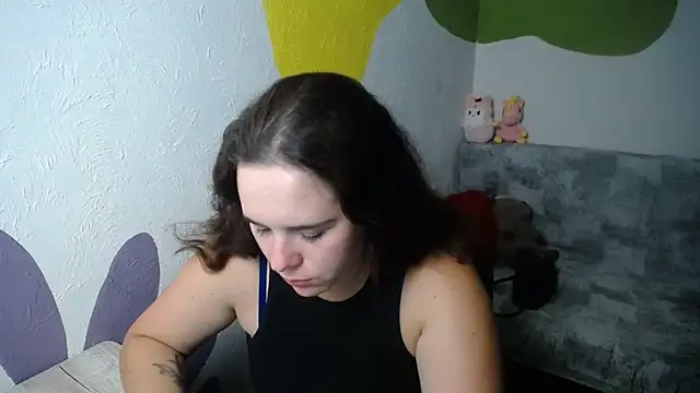 mini girly online show from September 10, 12:15 pm