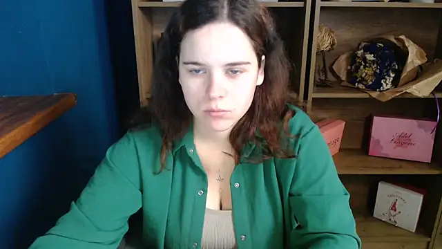 mini girly online show from October 12, 10:05 am