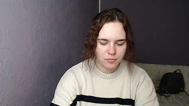 mini girly online show from February 26, 1:43 pm