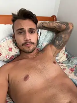 carvalhofelipe online show from January 30, 6:10 pm