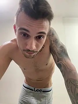 carvalhofelipe online show from August 3, 11:53 pm
