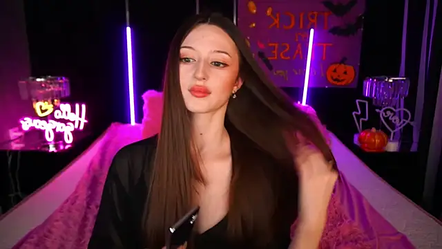 Marmeladkaaa online show from October 31, 2:24 pm