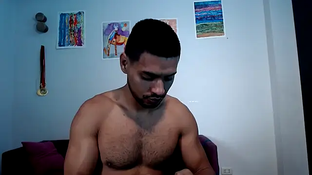 Snapshot of HOTLATINO2025 chatting on November 12, 3:16 pm HOTLATINO2025 online show from November 12, 3:16 pm