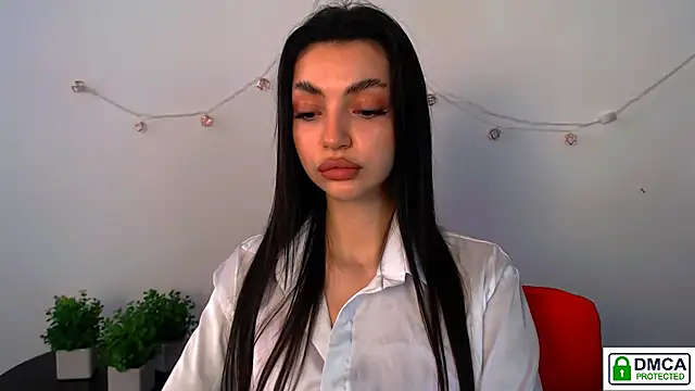 Lexi Jous online show from April 5, 1:51 pm