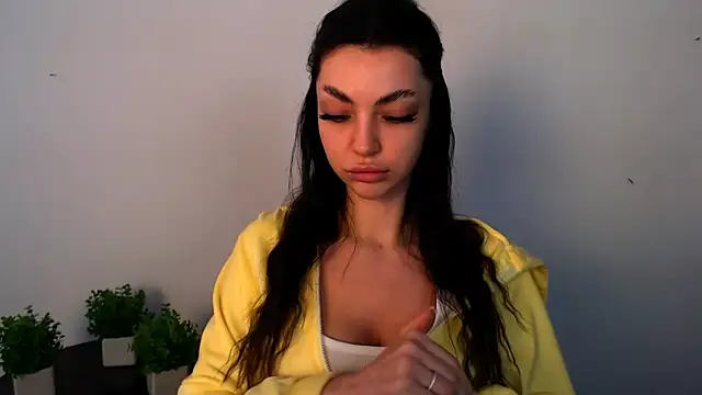 Lexi Jous online show from May 8, 11:36 am