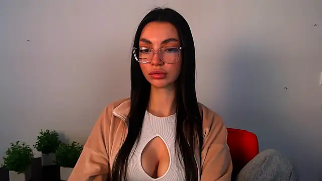Lexi Jous online show from May 3, 1:04 pm